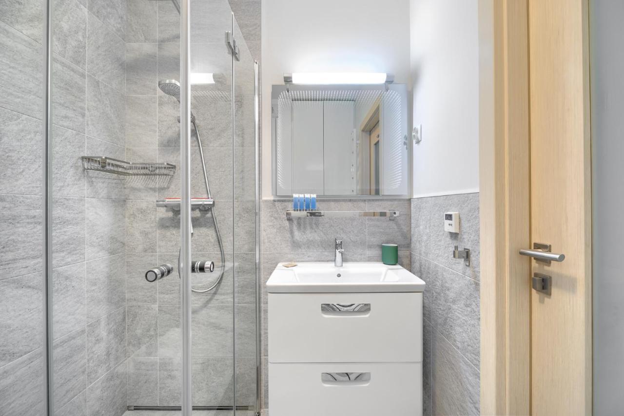 Warta River Comfort Apartment Poznań Esterno foto
