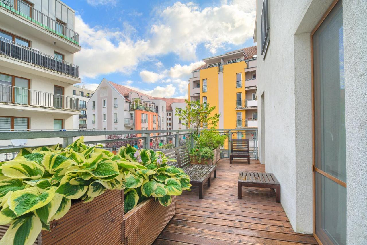 Warta River Comfort Apartment Poznań Esterno foto